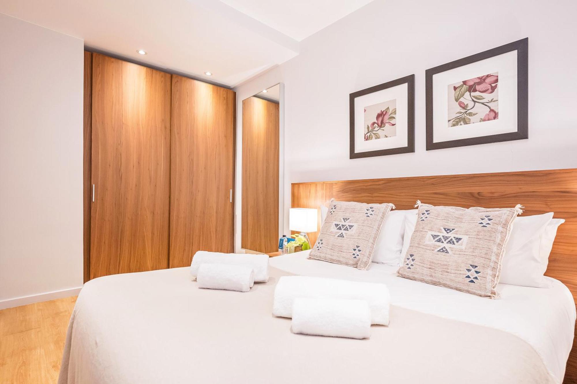 Sweett - Villarroel Barcelona Room photo